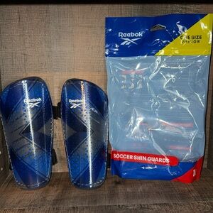 NWT REEBOK‎ Jr.shin Guards-OS